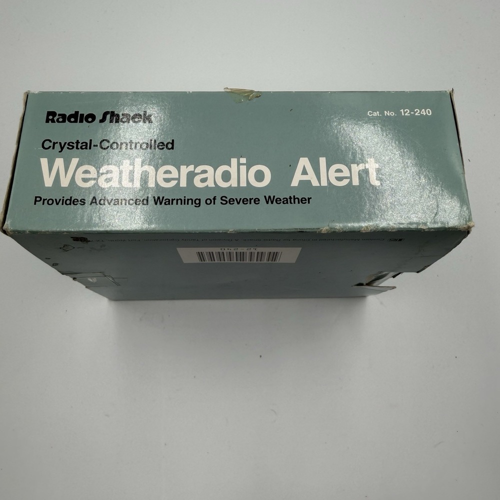 Vintage Radio Shack Weather Radio Alert Model 12-240 With Original Box - Picture 2 of 9